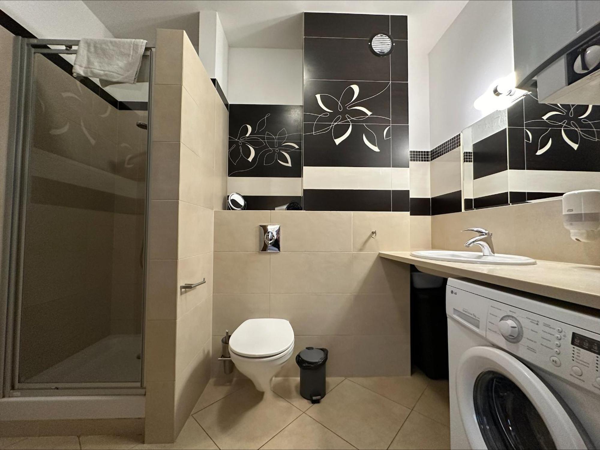 Aquamarina Z Garazem W Cenie By Baltic Home Miedzyzdroje Kültér fotó