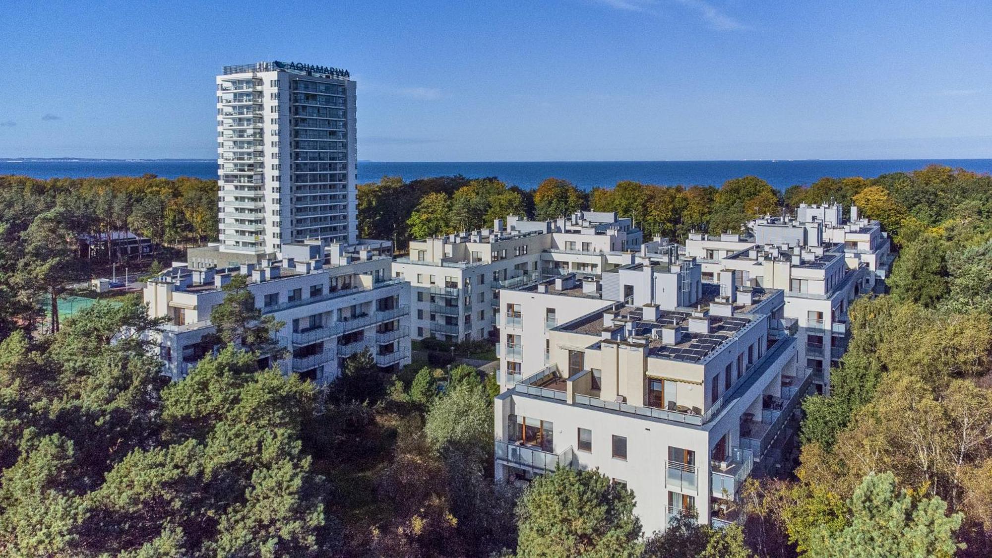 Aquamarina Z Garazem W Cenie By Baltic Home Miedzyzdroje Kültér fotó