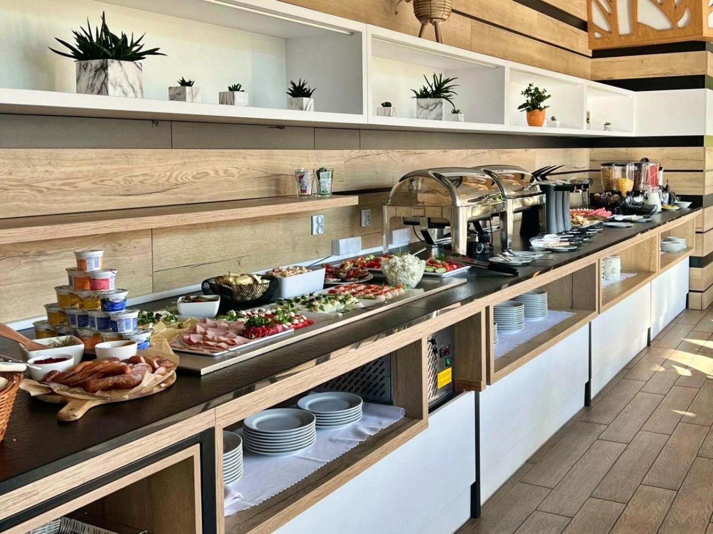 Aquamarina Z Garazem W Cenie By Baltic Home Miedzyzdroje Kültér fotó